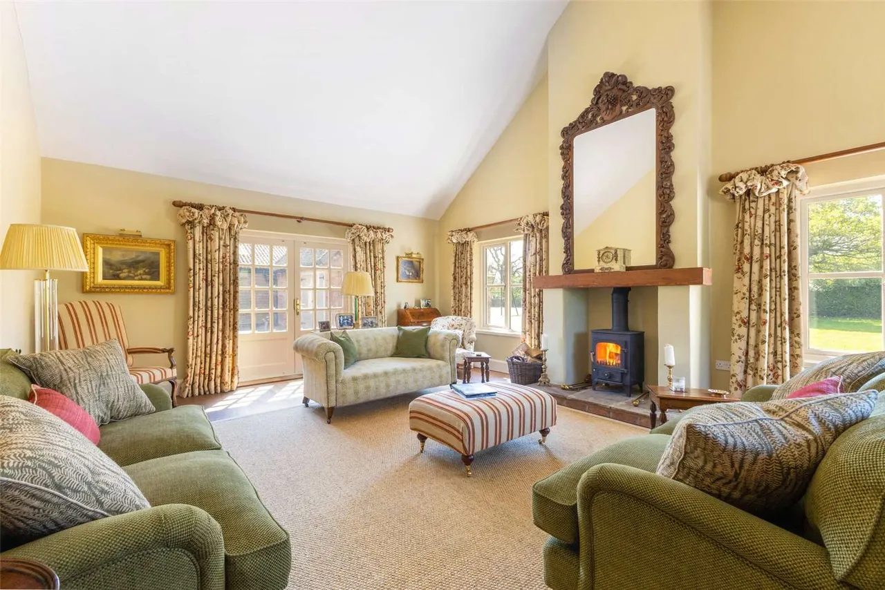 Lower Barnes, Malpas, Cheshire, SY14 7LB, photo 4