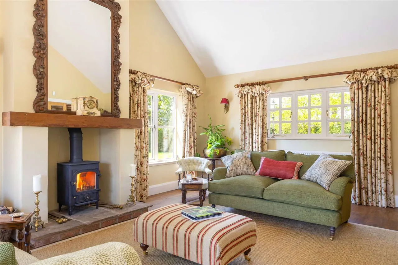 Lower Barnes, Malpas, Cheshire, SY14 7LB, photo 5