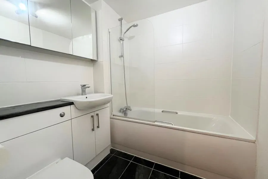 Katherine Court, Knaphill, GU21, photo 5