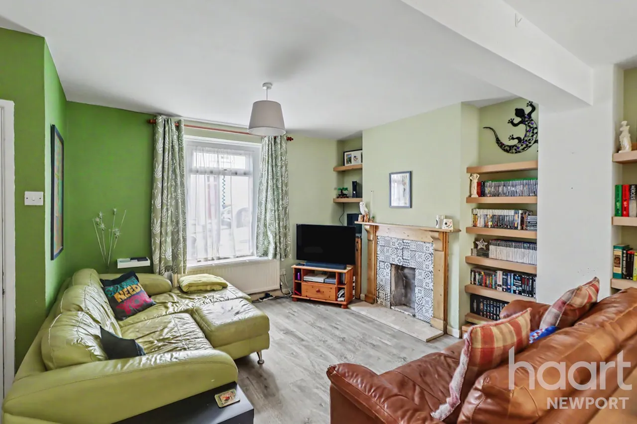 West Street, Newport, NP20, photo 2