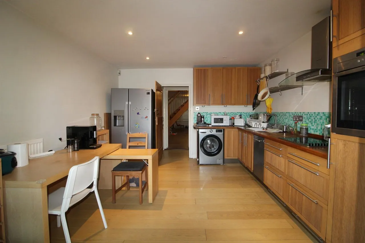 Calvert Road, High Barnet EN5 4HH, photo 5