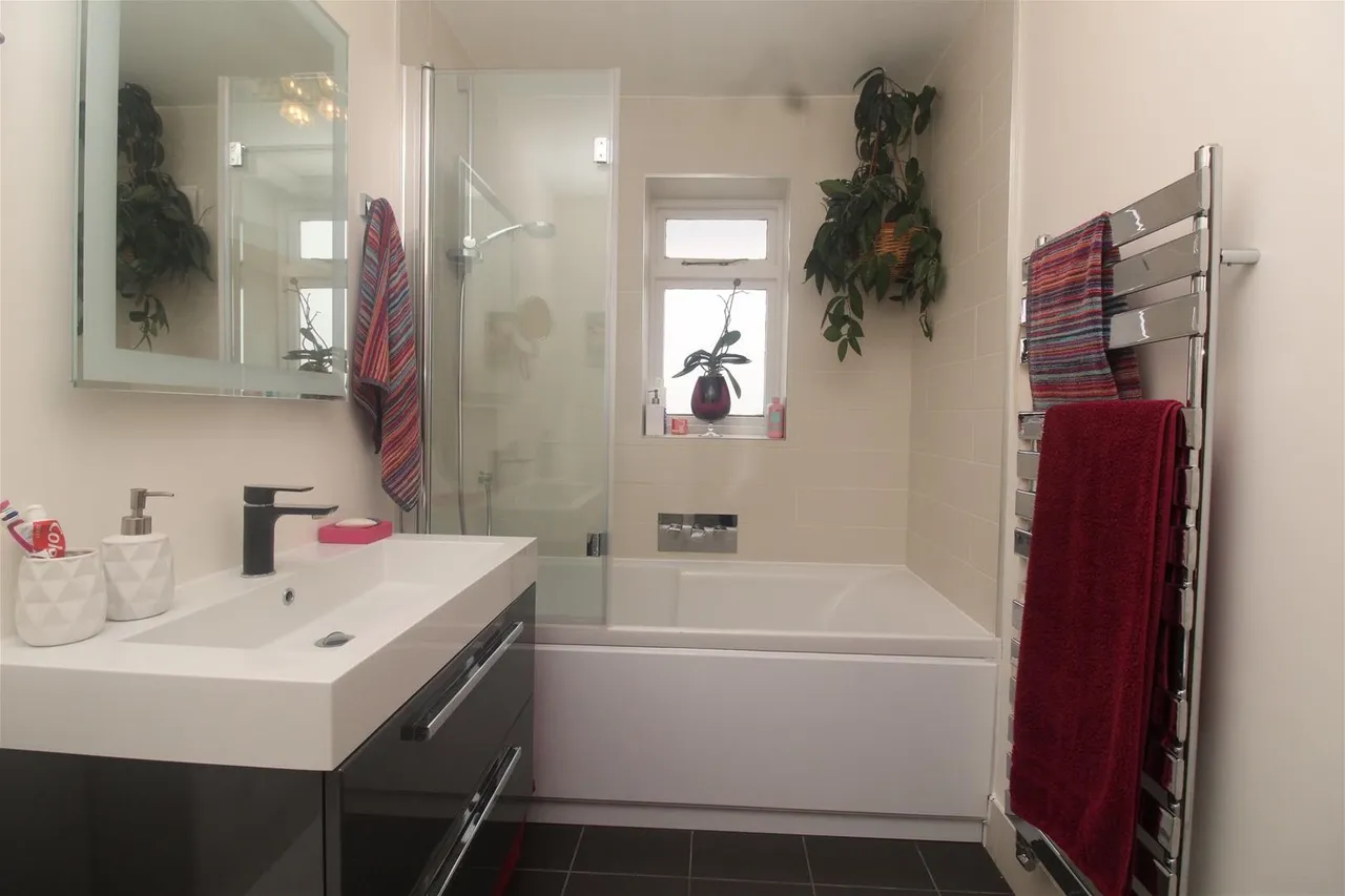 Calvert Road, High Barnet EN5 4HH, photo 10