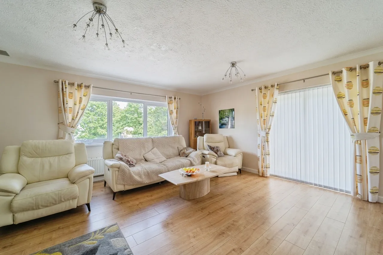 Saundersfoot, SA69, photo 8
