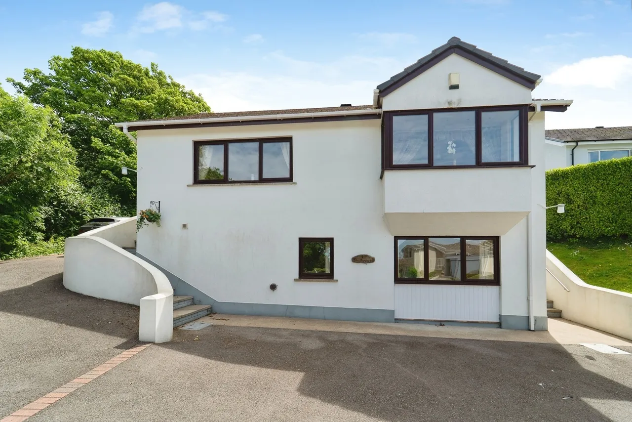 Saundersfoot, SA69, photo 16