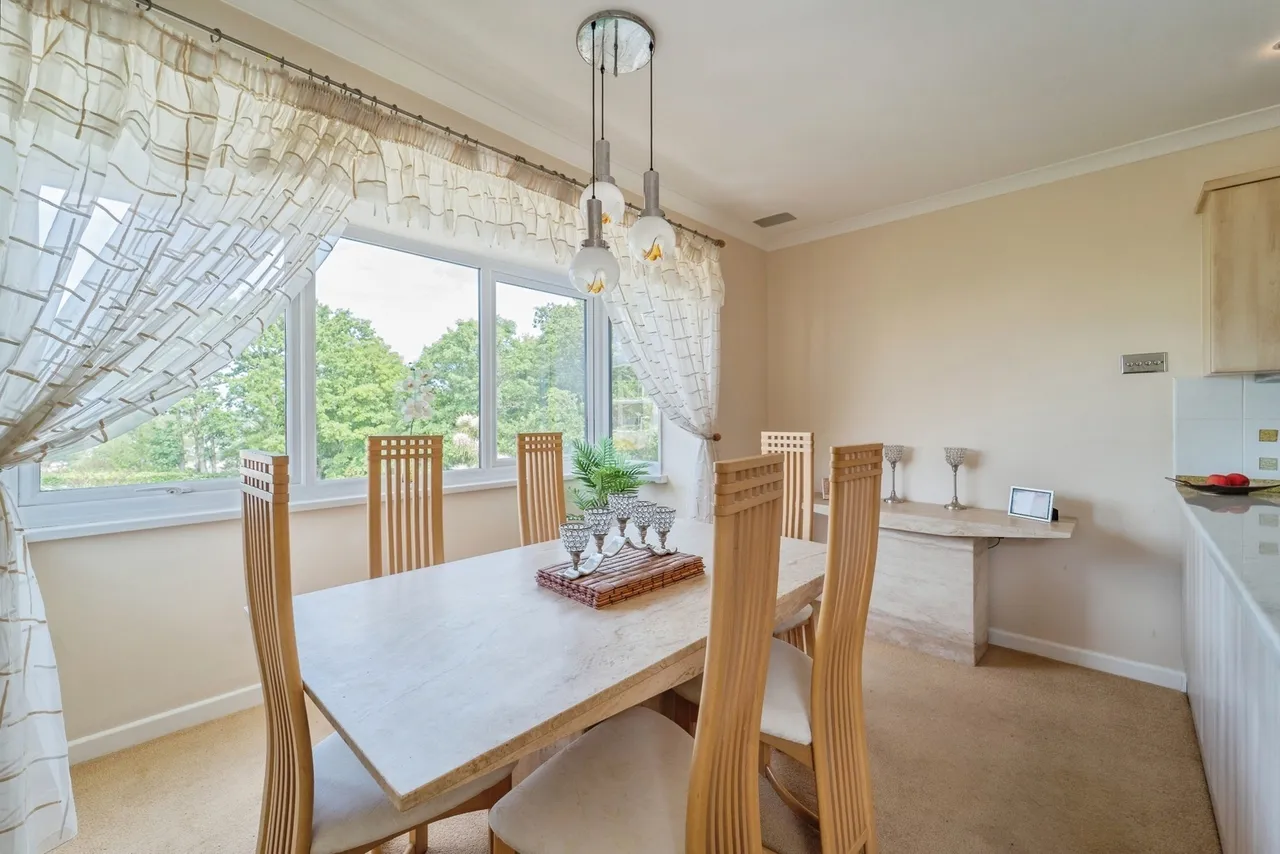 Saundersfoot, SA69, photo 4