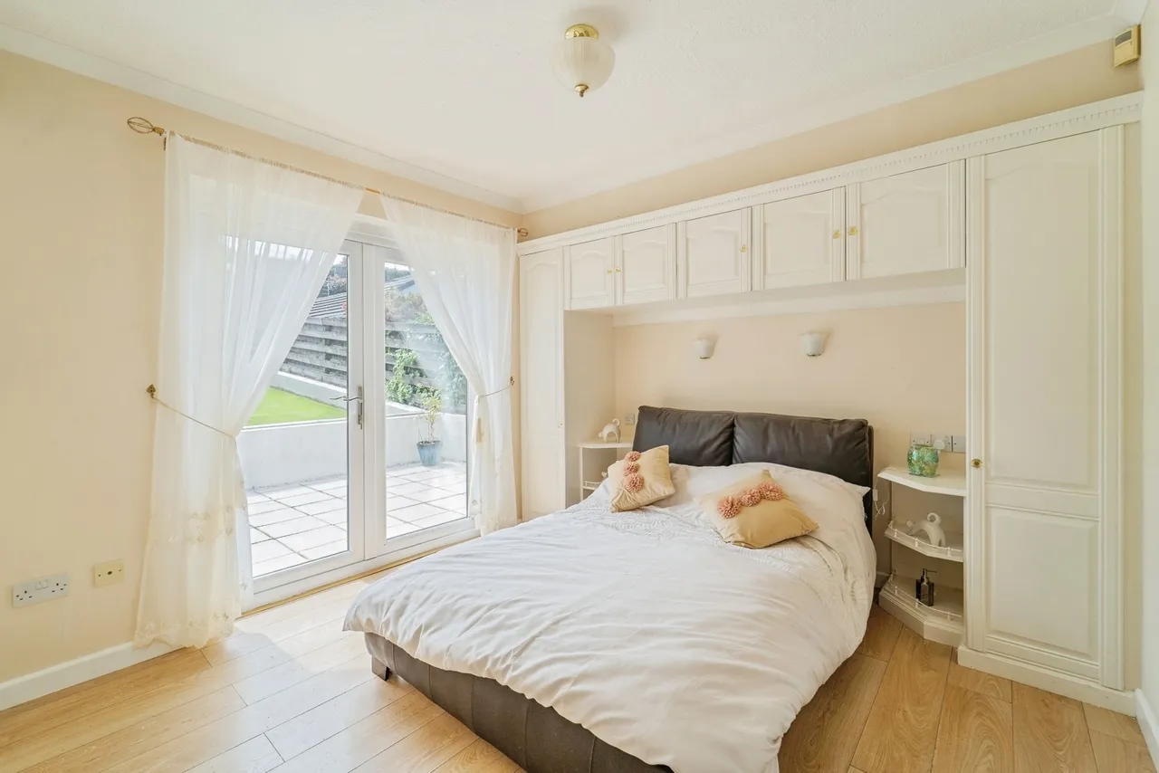 Saundersfoot, SA69, photo 11