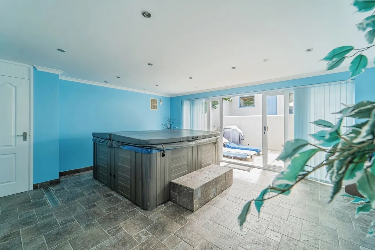 Saundersfoot, SA69, photo 18