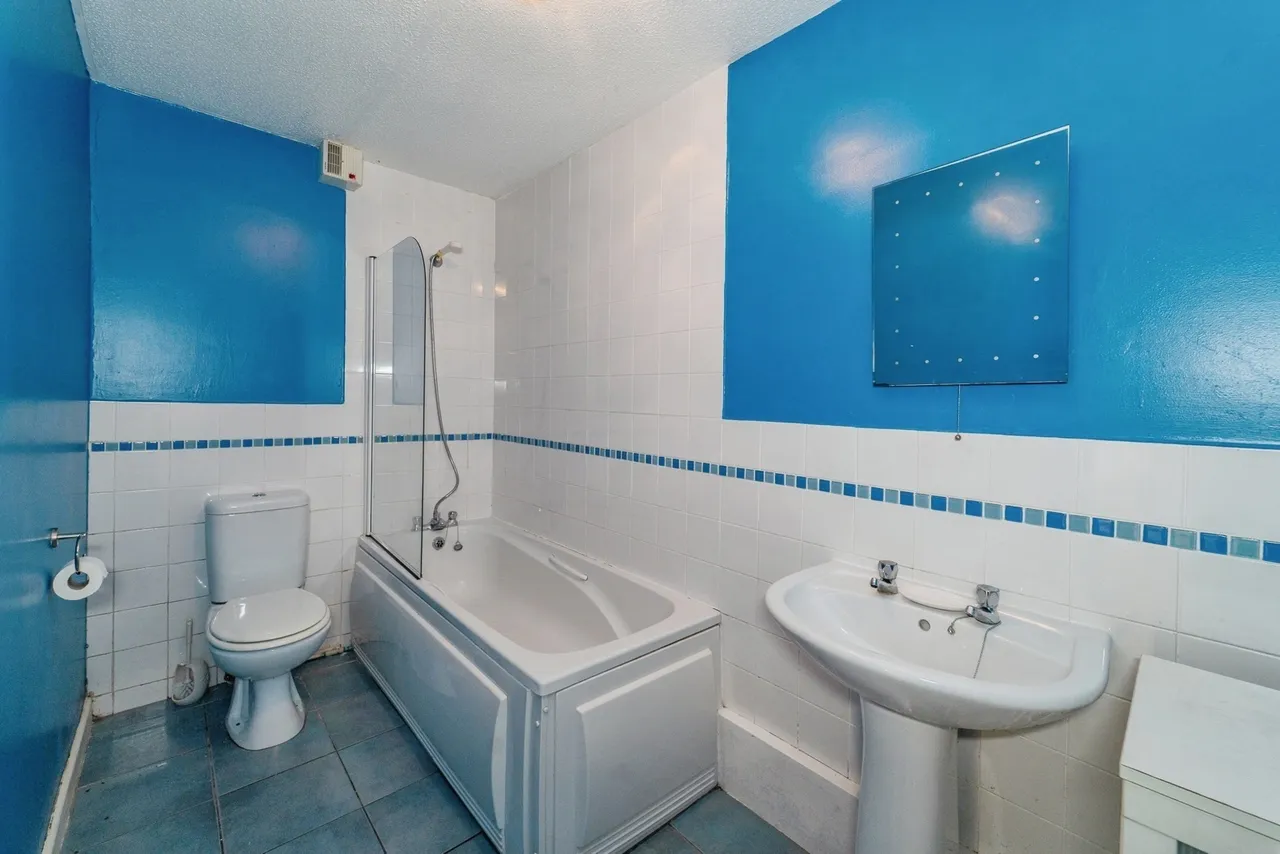 Saundersfoot, SA69, photo 32