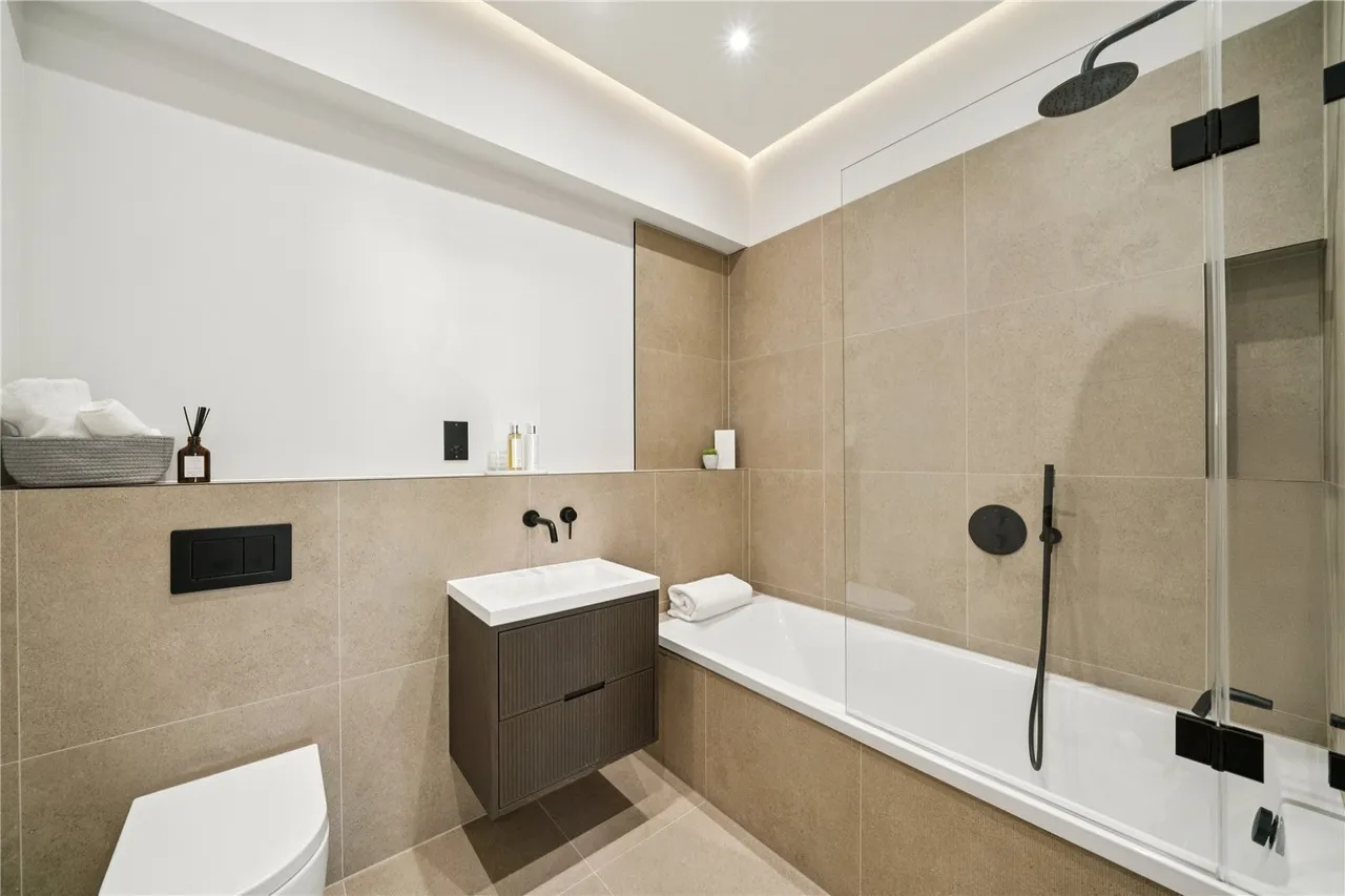 Ramsden Road, London, SW12, photo 5