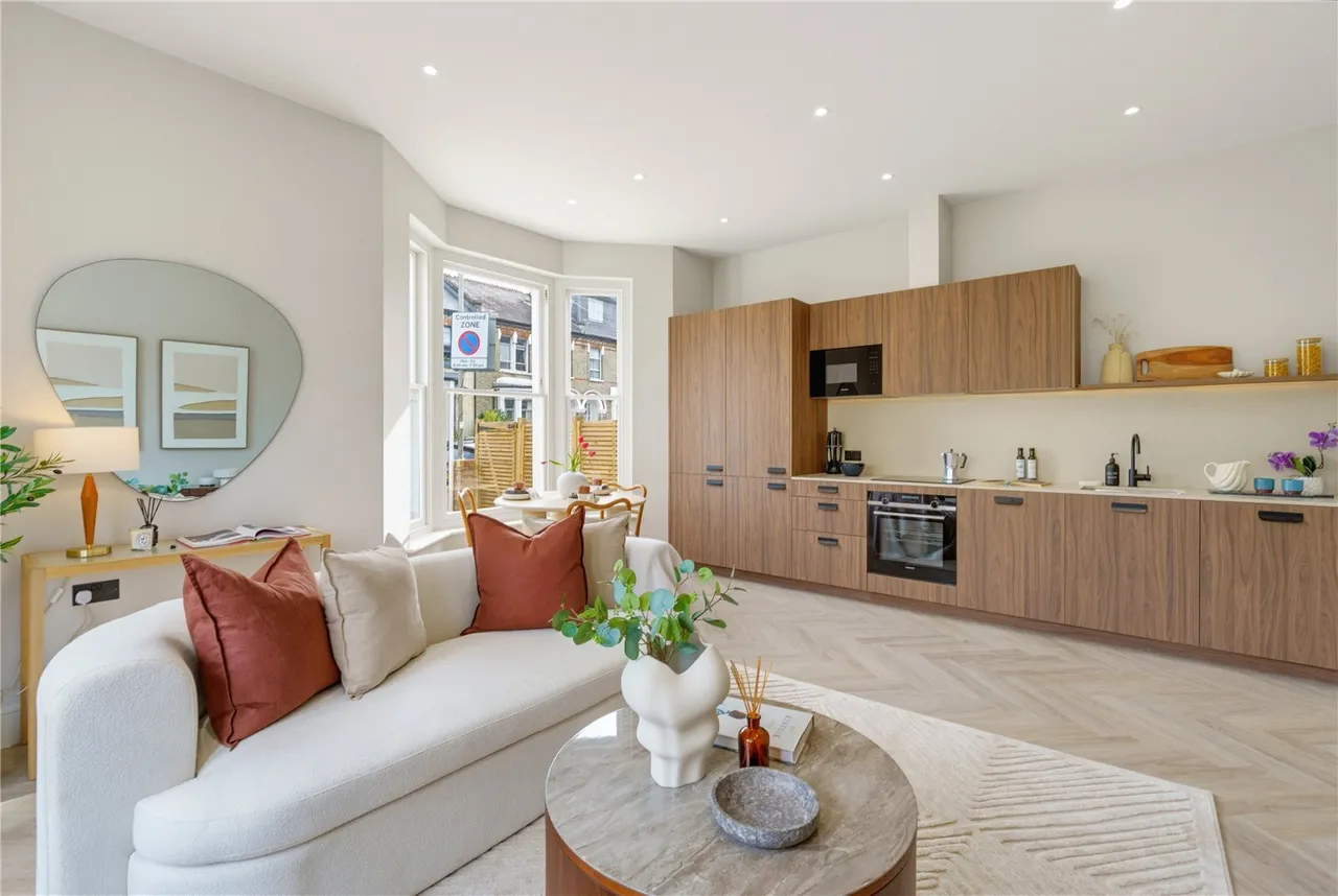 Ramsden Road, London, SW12, photo 2