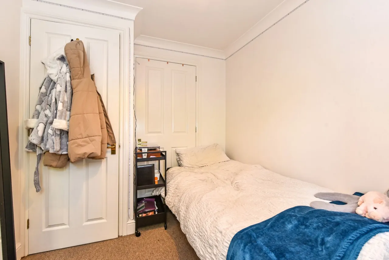 Bar End Road, Winchester, photo 6