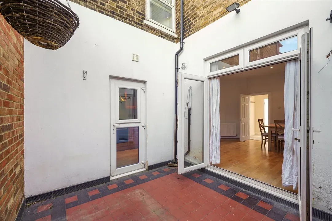 Hilltop Road, West Hampstead, London, NW6, photo 14