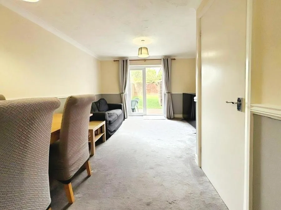 Pearson Close, Aylesbury, HP19, photo 2