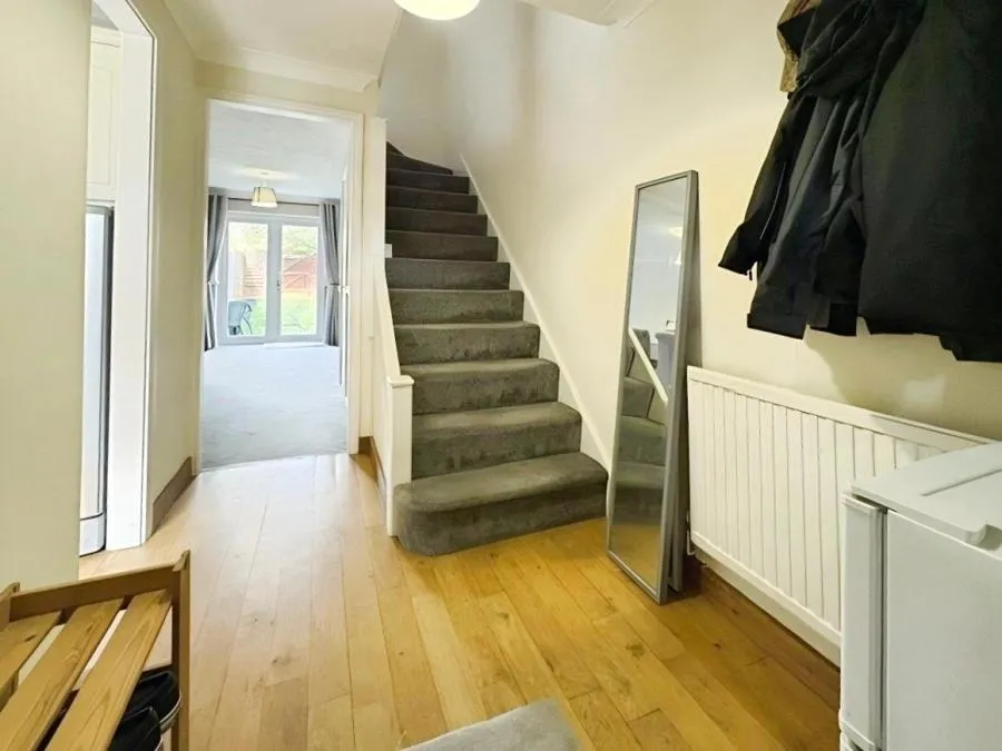 Pearson Close, Aylesbury, HP19, photo 9