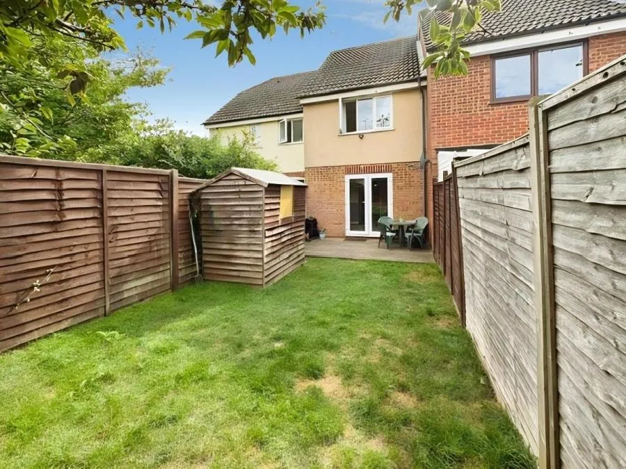 Pearson Close, Aylesbury, HP19, photo 5