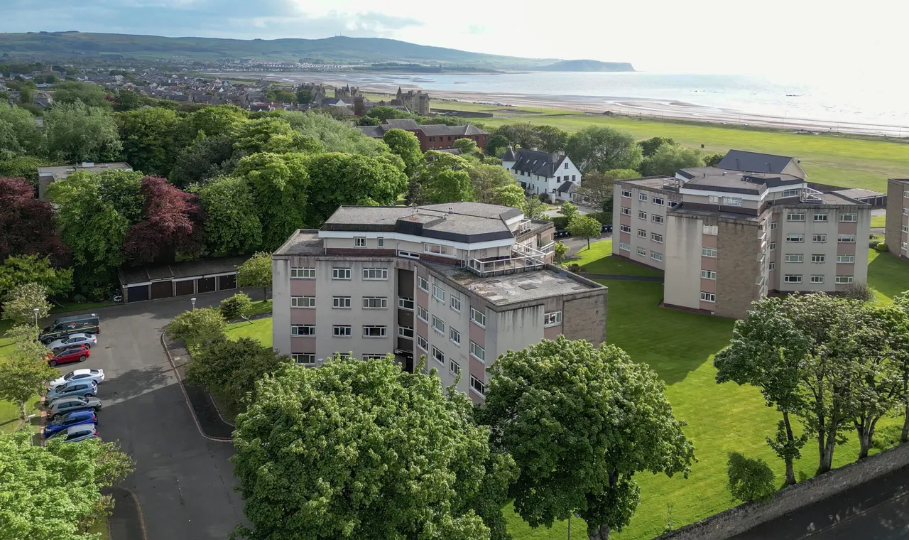 The Penthouse, 49 Fairfield Park, Ayr, KA7 2AU, photo 25
