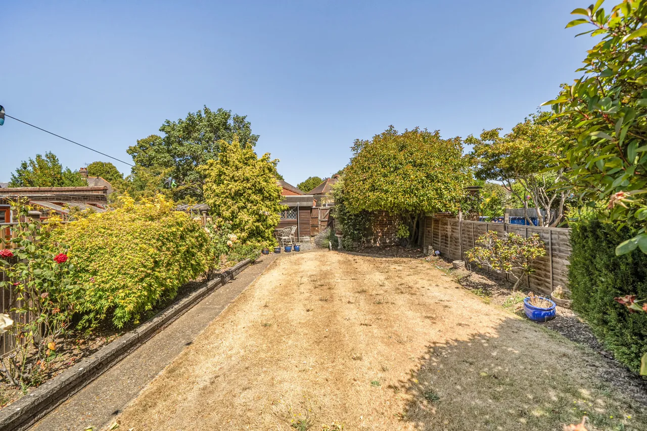 Normans Close, Uxbridge, UB8, photo 12