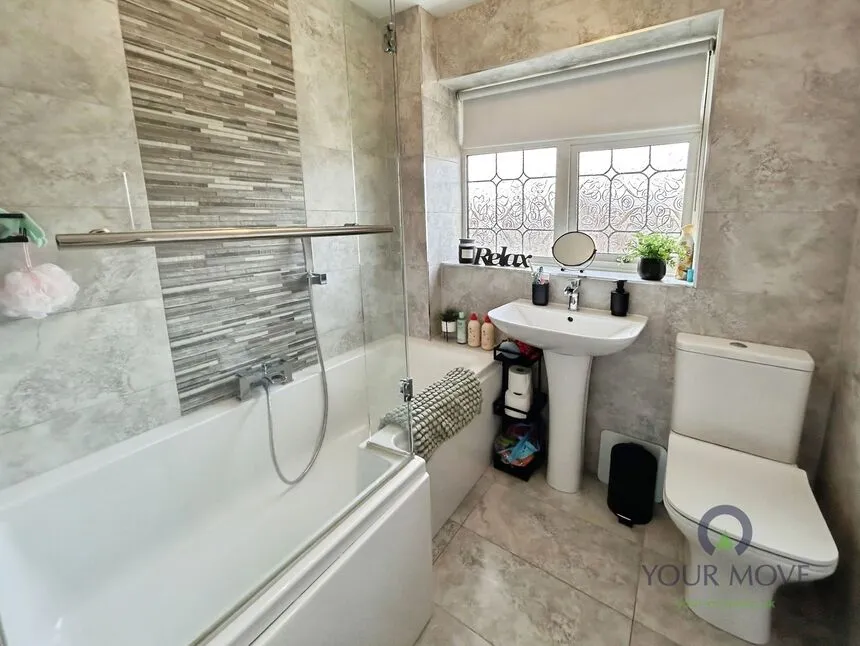 Rutherford Avenue, Newcastle, Staffordshire, ST5, photo 11