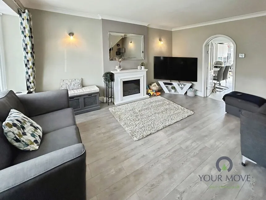 Rutherford Avenue, Newcastle, Staffordshire, ST5, photo 3