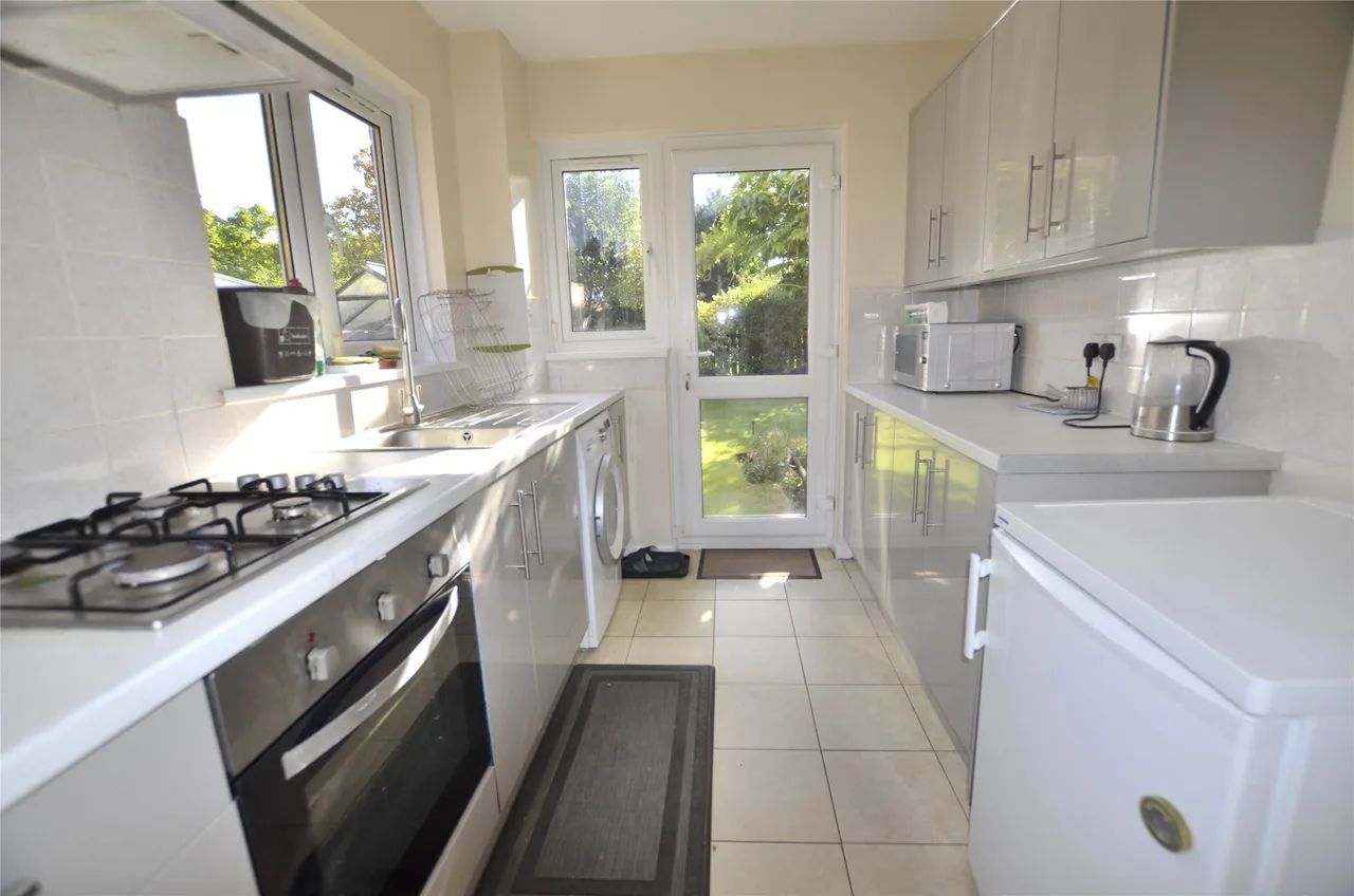 Apeldoorn Drive, Wallington, SM6 9LG, photo 6