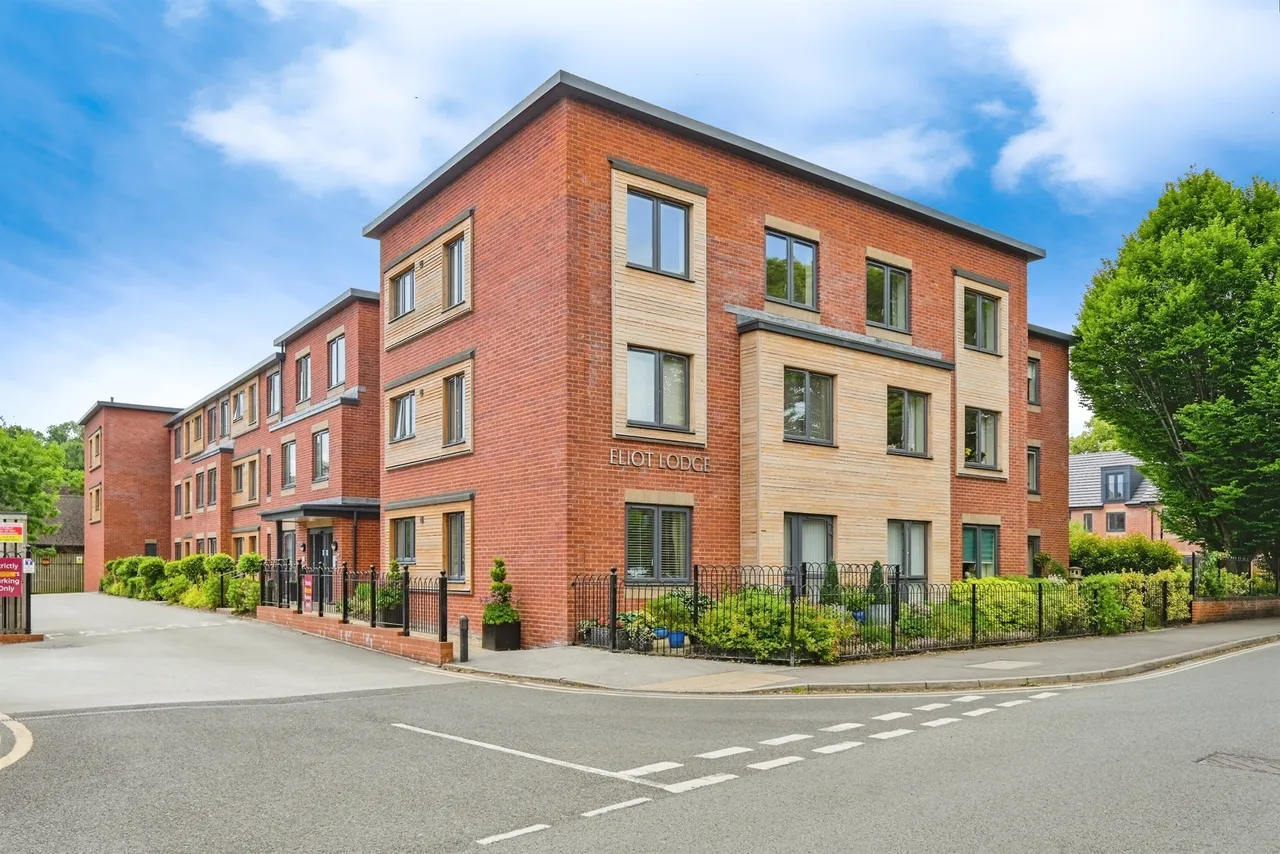 1 bed flat for sale — King Edward Street, Ashbourne