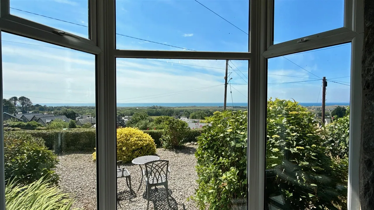 Bron Eirian, Dyffryn Ardudwy, LL44, photo 5