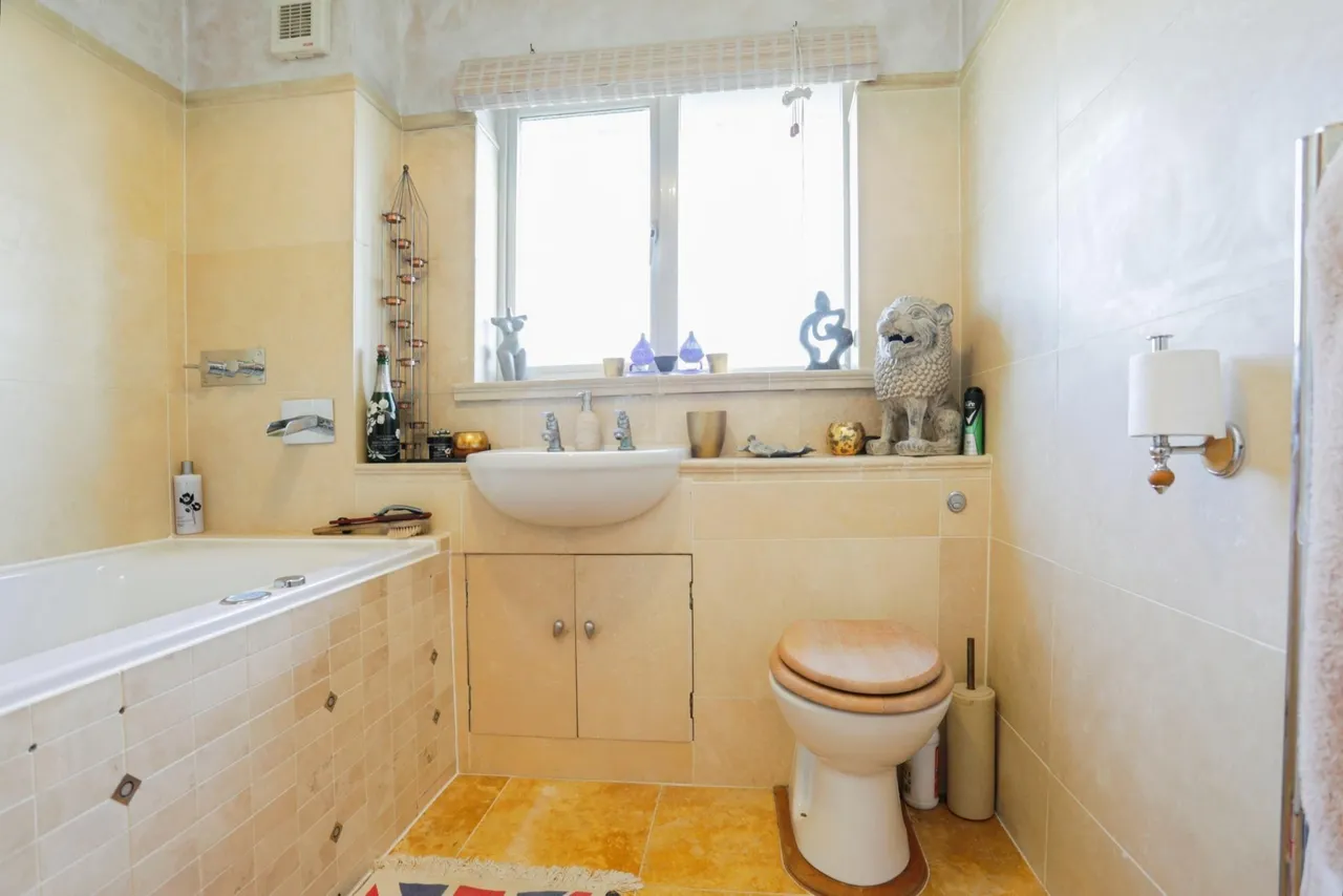 Ickworth Crescent, Ipswich, IP4, photo 19