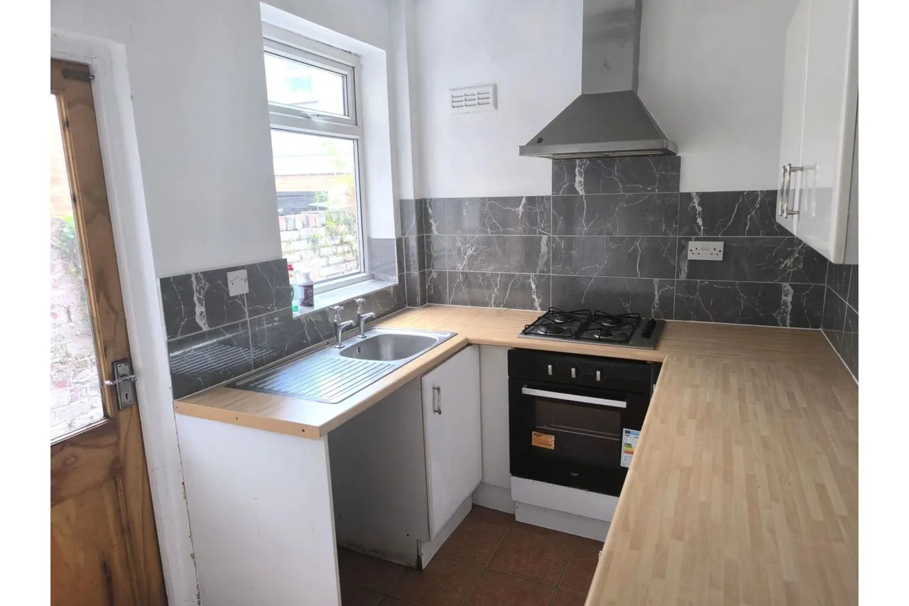 Stepney Grove, Liverpool, L4, photo 3