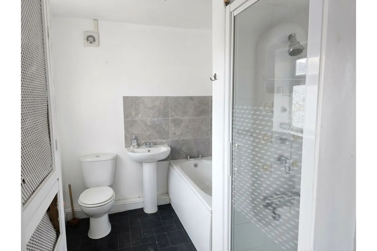Stepney Grove, Liverpool, L4, photo 4