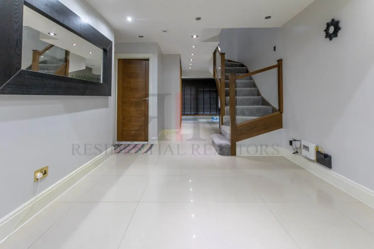 John Maurice Close, London, SE17, photo 6
