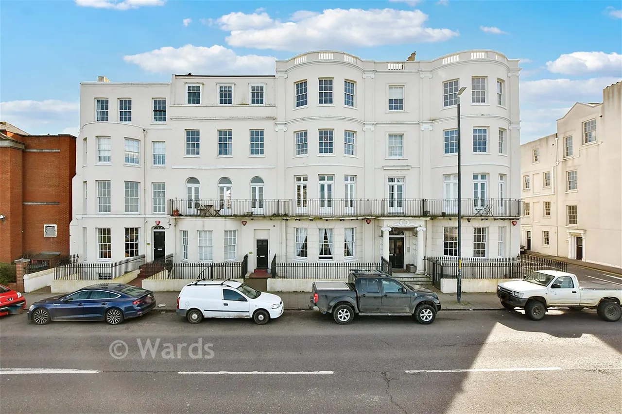 1 bed flat for sale, Fort Crescent, Margate, CT9