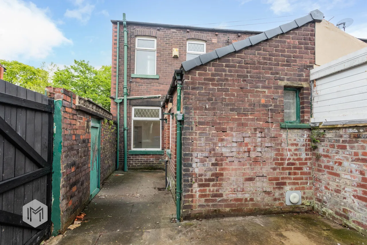 Huntley Mount Road, Bury, BL9 6JA, photo 22