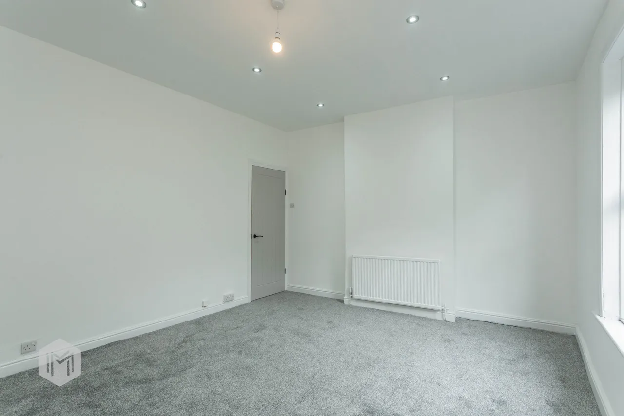 Huntley Mount Road, Bury, BL9 6JA, photo 12