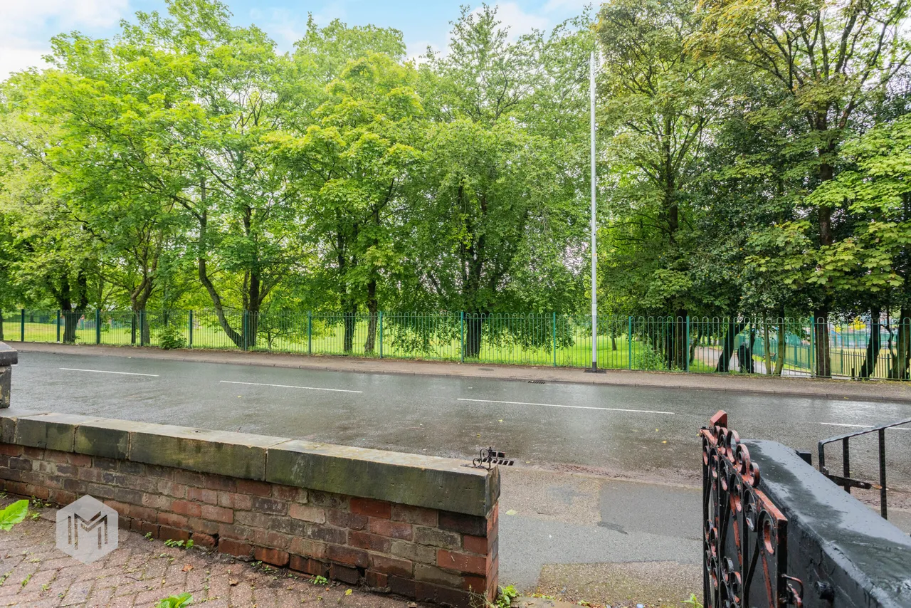 Huntley Mount Road, Bury, BL9 6JA, photo 23