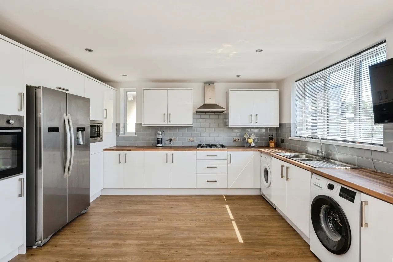Iscoed Road, Hendy, SA4, photo 2