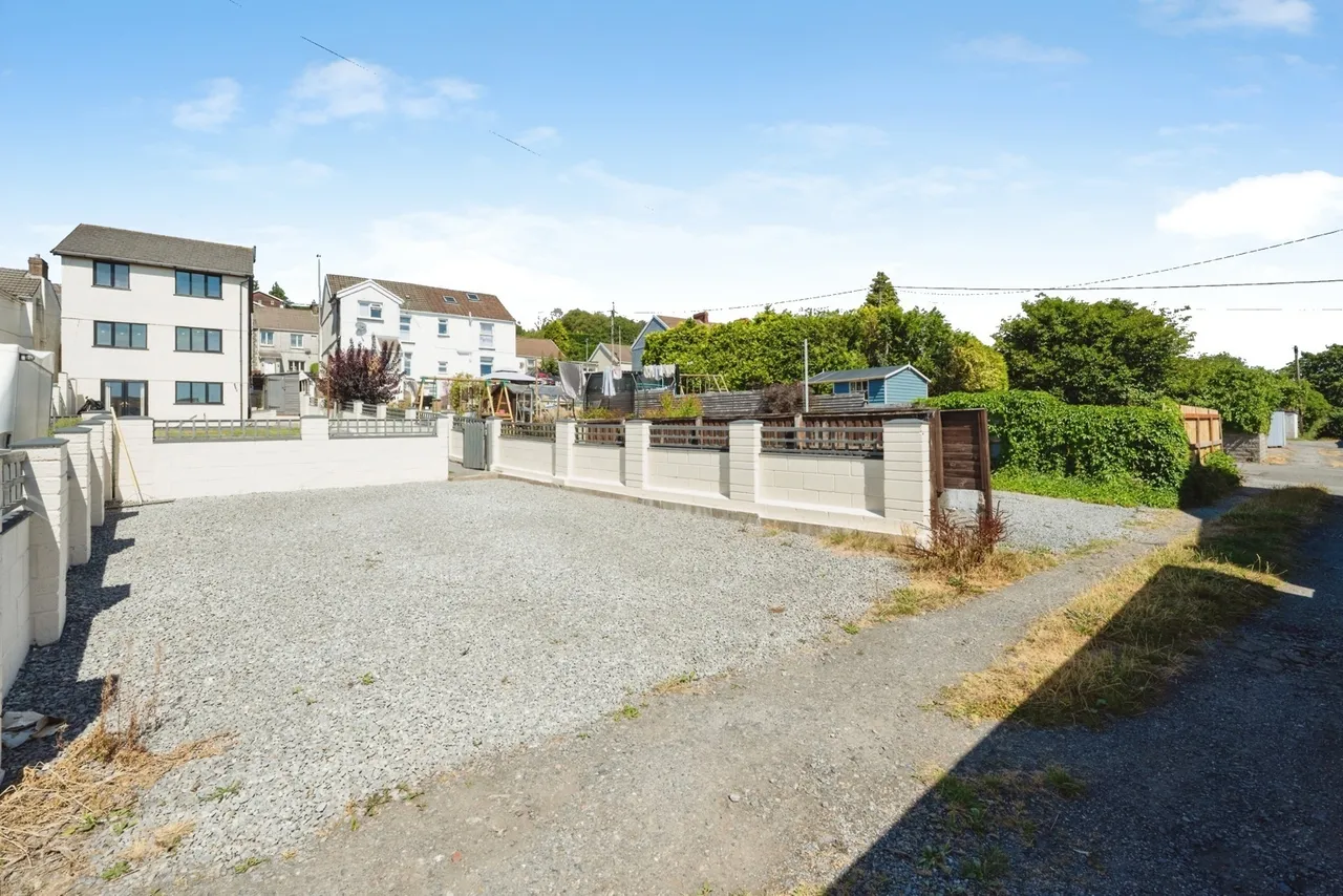 Iscoed Road, Hendy, SA4, photo 4