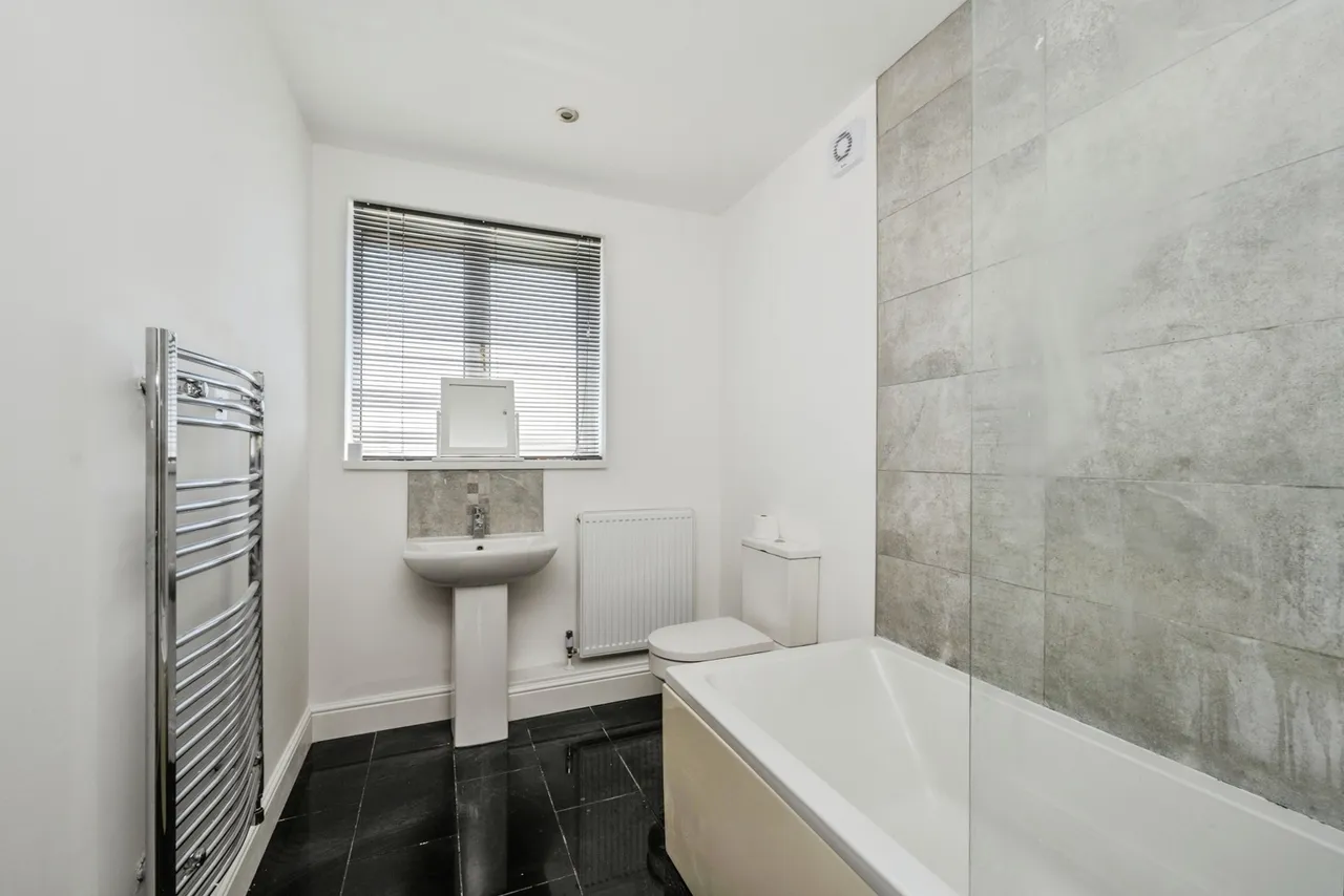 Iscoed Road, Hendy, SA4, photo 17