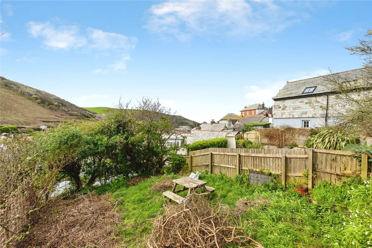 Middle Street, Port Isaac, PL29, photo 3