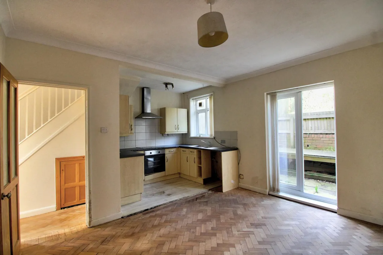 Brynglas Avenue, Newport, NP20, photo 2