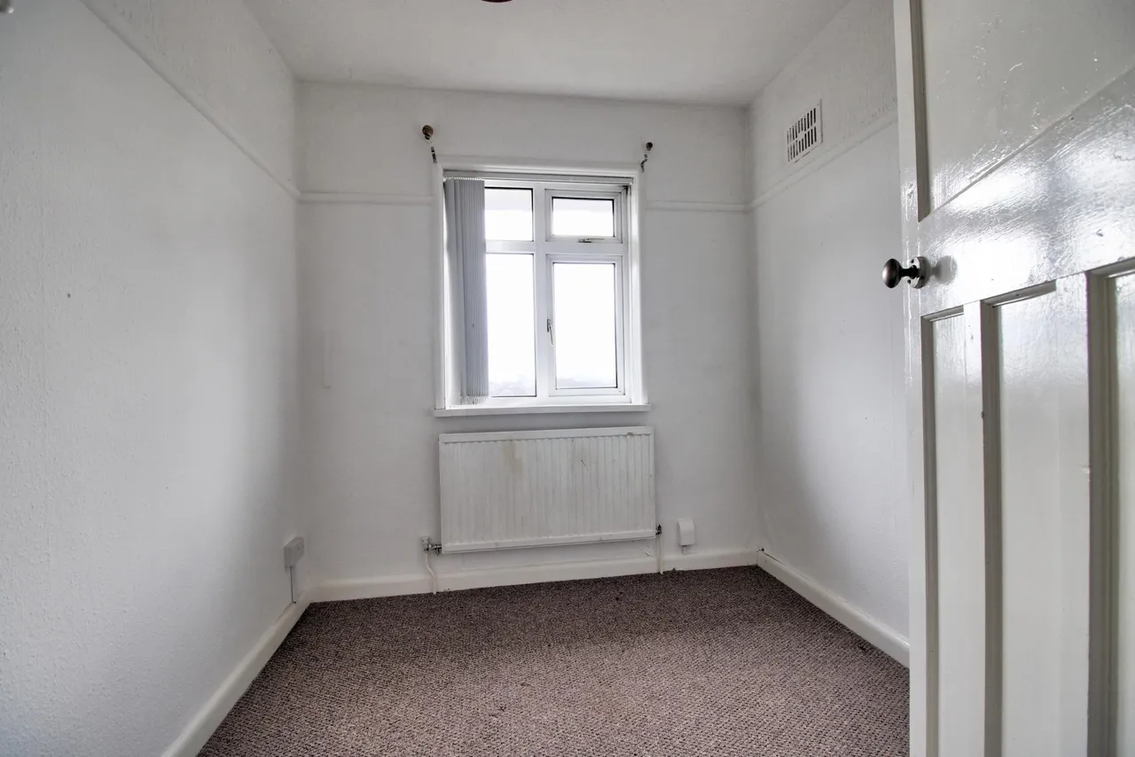 Brynglas Avenue, Newport, NP20, photo 12