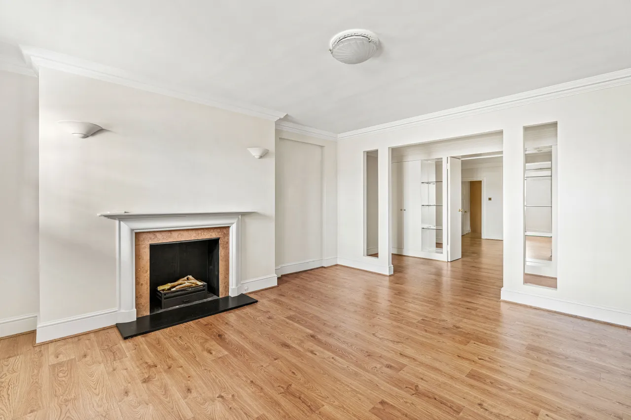 Audley House, North Audley Street, Mayfair, London, photo 2