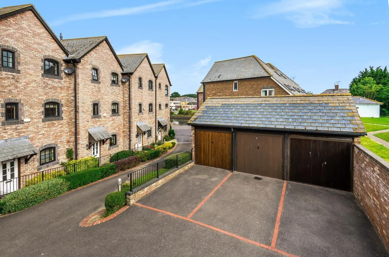 Canal Wharf, Chichester, PO19, photo 12