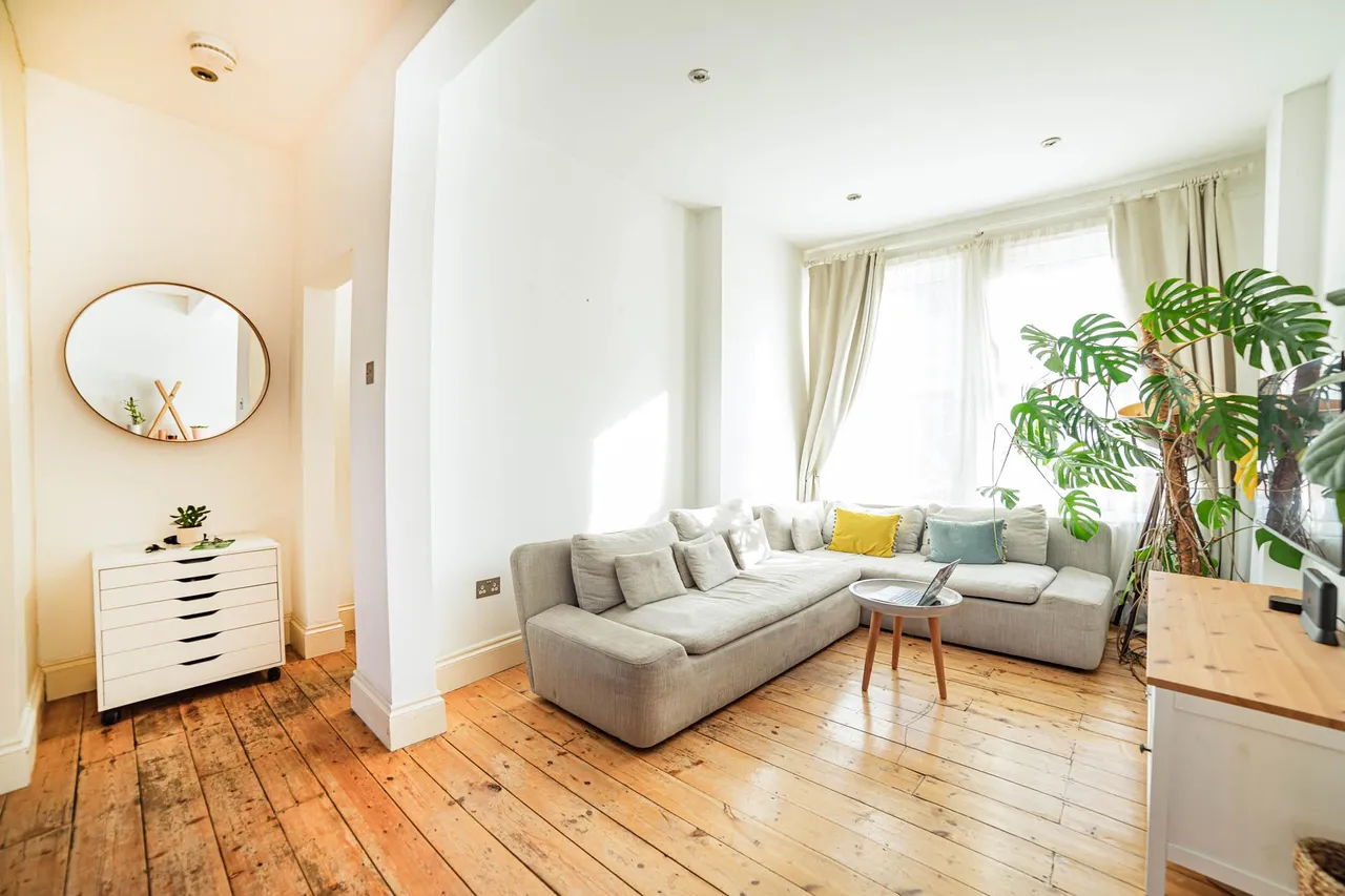 Rosebery Avenue, London, N17, photo 6