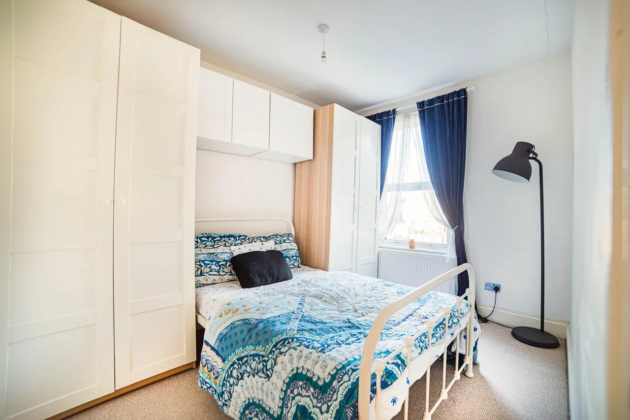 Rosebery Avenue, London, N17, photo 12