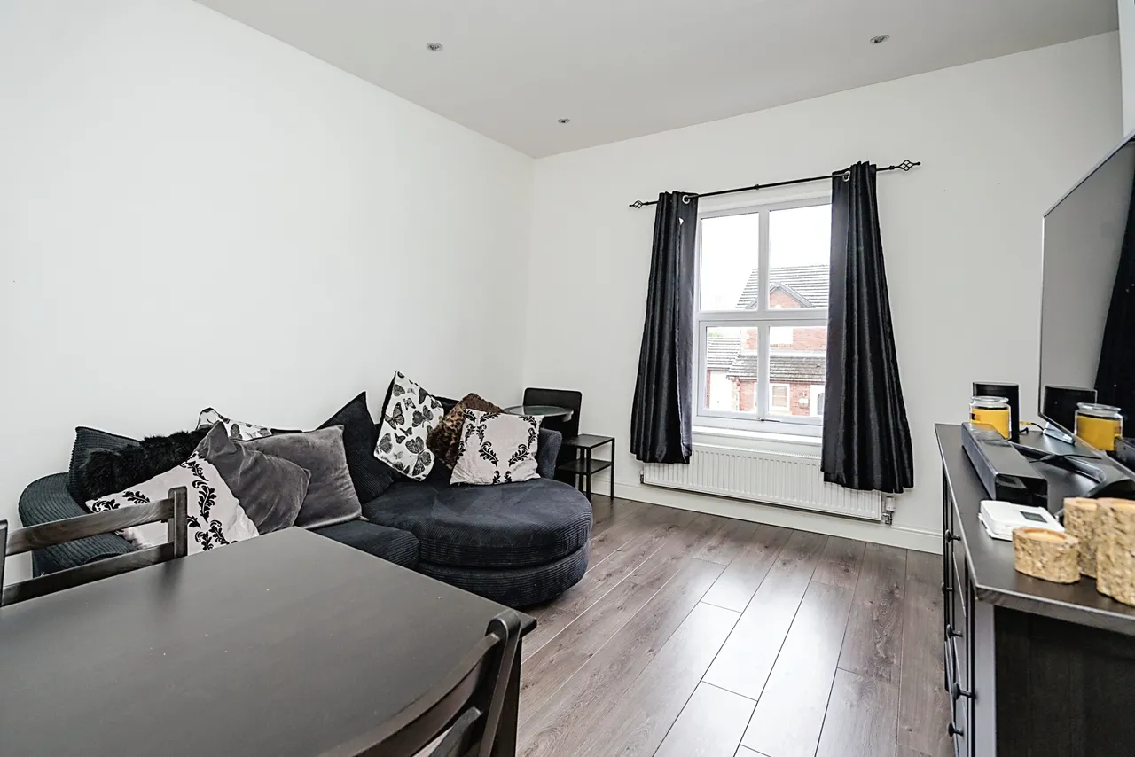 Leigh Road, Westhoughton, BL5, photo 2