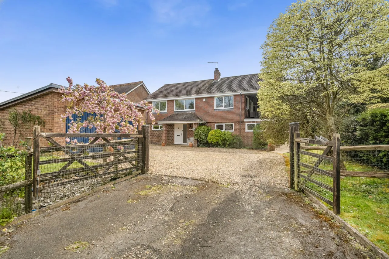 Hookpit Farm Lane, Kings Worthy, SO23, photo 11