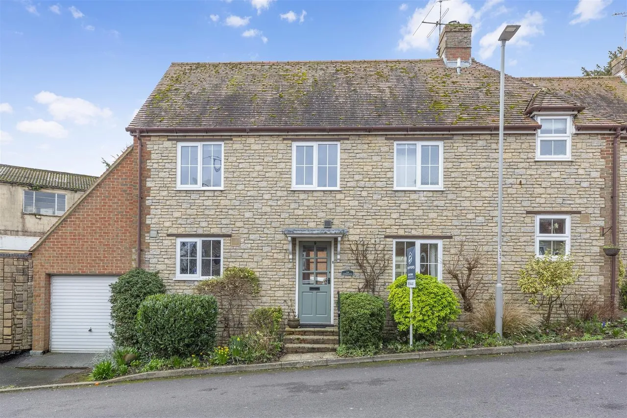 3 bed house for sale — Penny Street, Sturminster Newton DT10 1DE