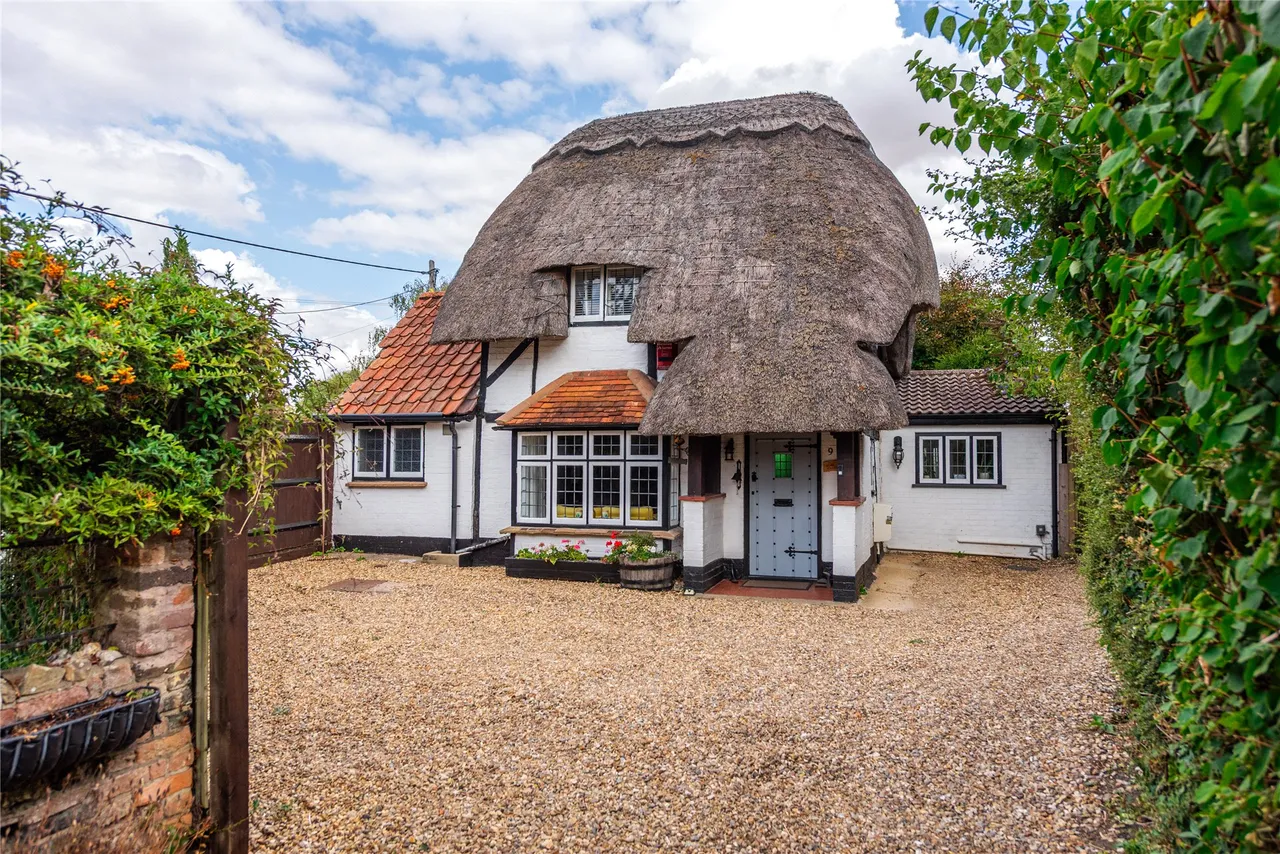 Main Street, Weston Turville, HP22, photo 7