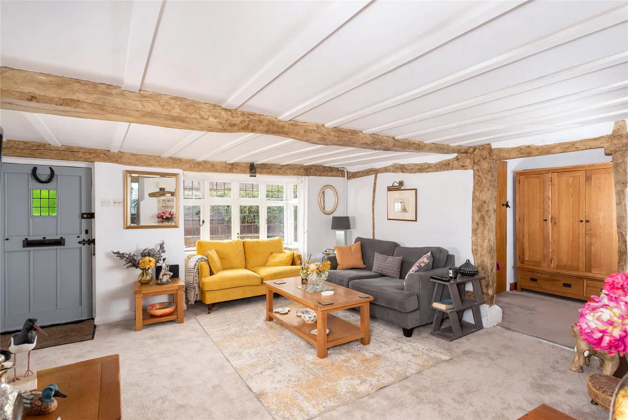 Main Street, Weston Turville, HP22, photo 17
