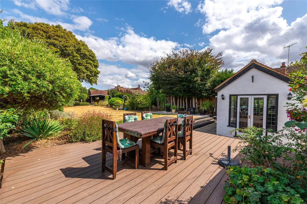 Main Street, Weston Turville, HP22, photo 2
